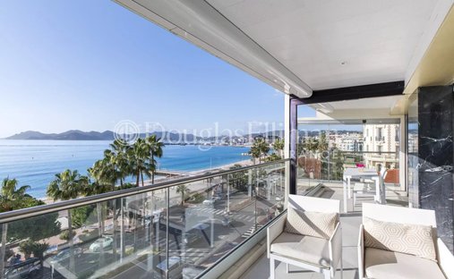 Apartment in Cannes, Provence-Alpes-Côte d'Azur, France 1