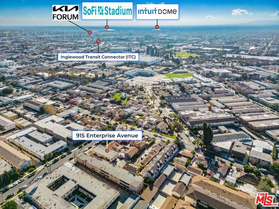 Inglewood, California, United States 3 - 17169340