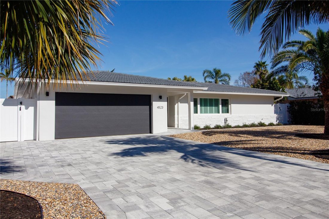 House in Largo, Florida, United States 3 - 17186226