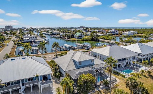 House in Fort Myers Beach, Florida, United States 1