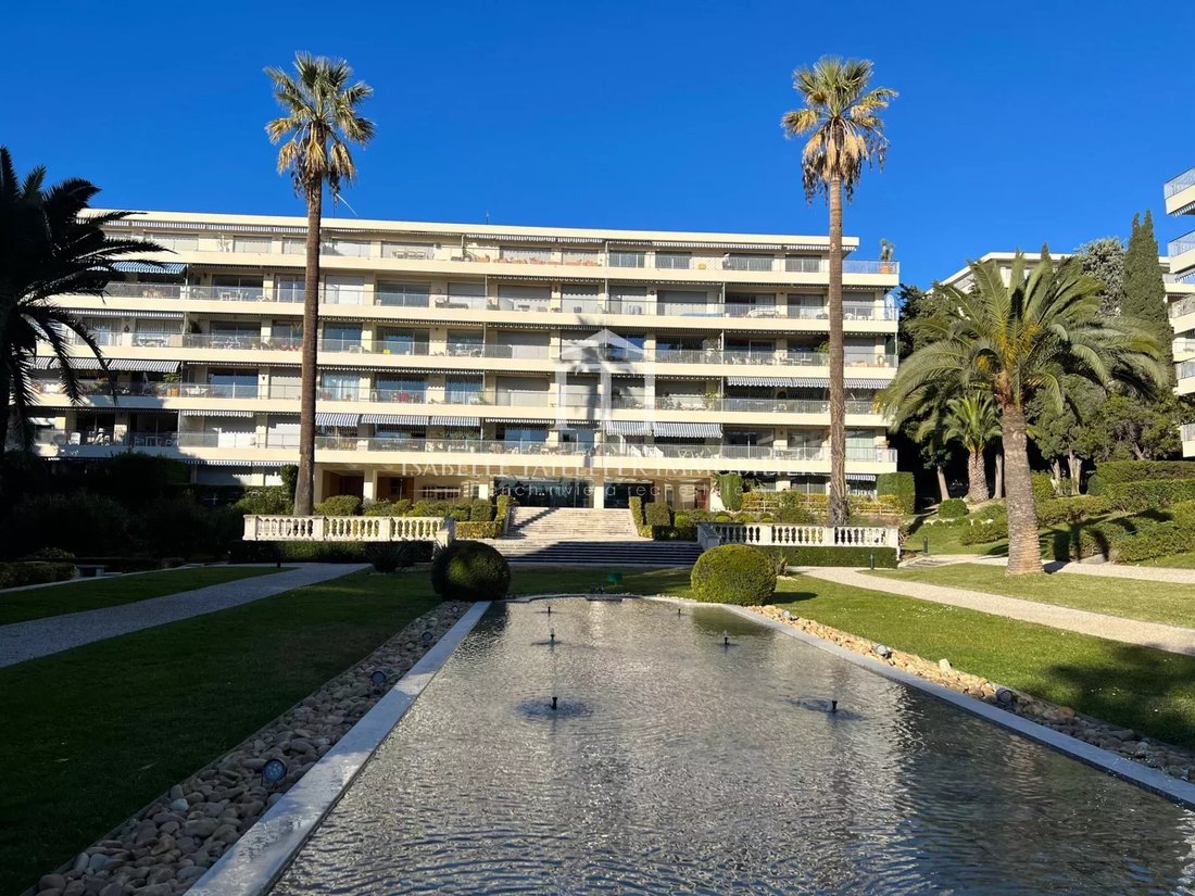 Apartment in Cimiez, Nice, France 1 - 13705618