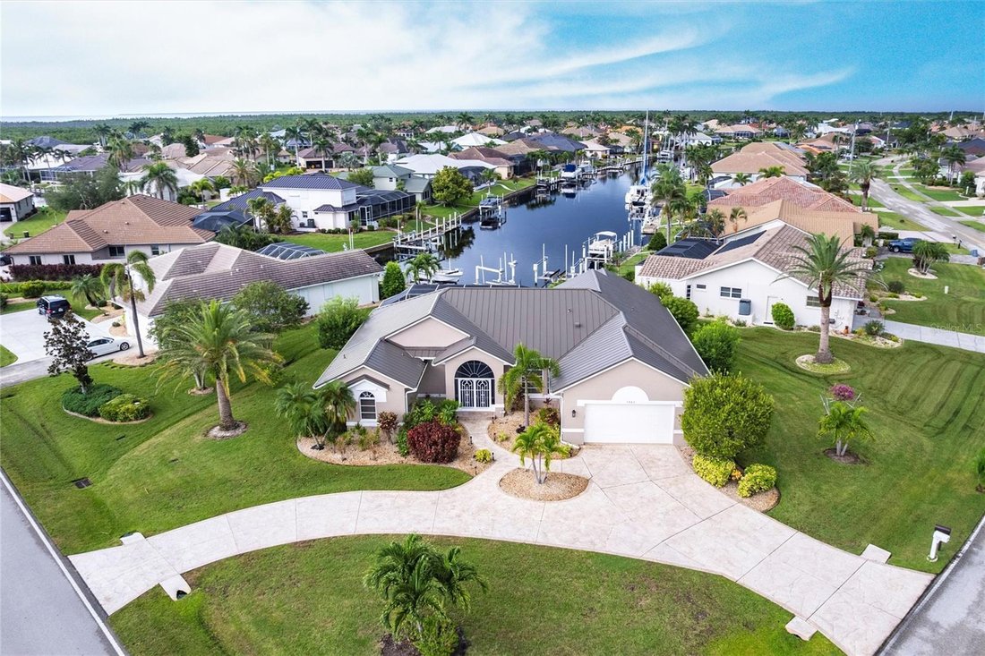 House in Punta Gorda, Florida, United States 1 - 17182024