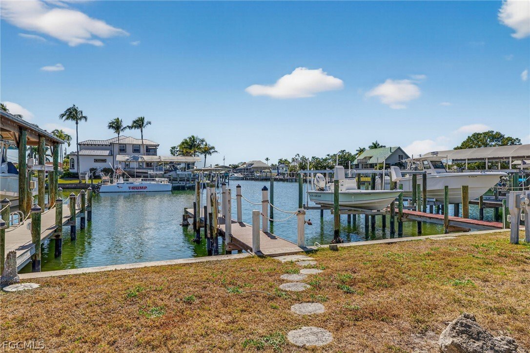 Fort Myers Beach, Florida, United States 4 - 15249843