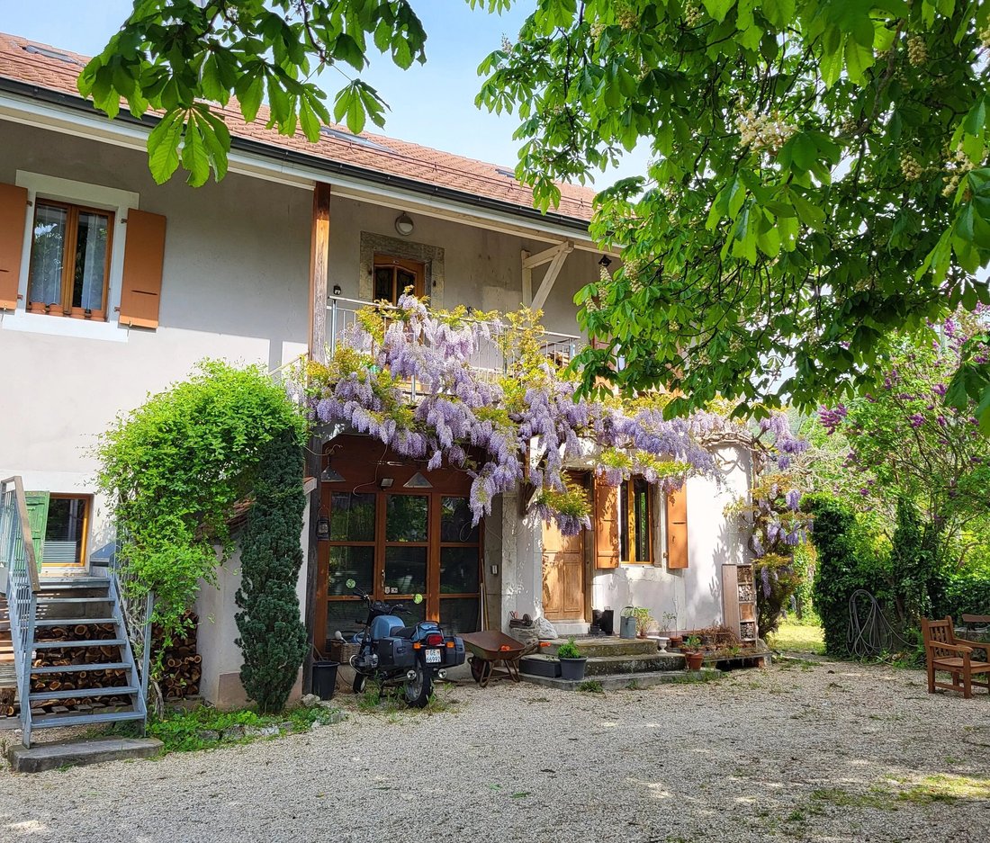 Geneva Farmhouse With Character In Veyrier