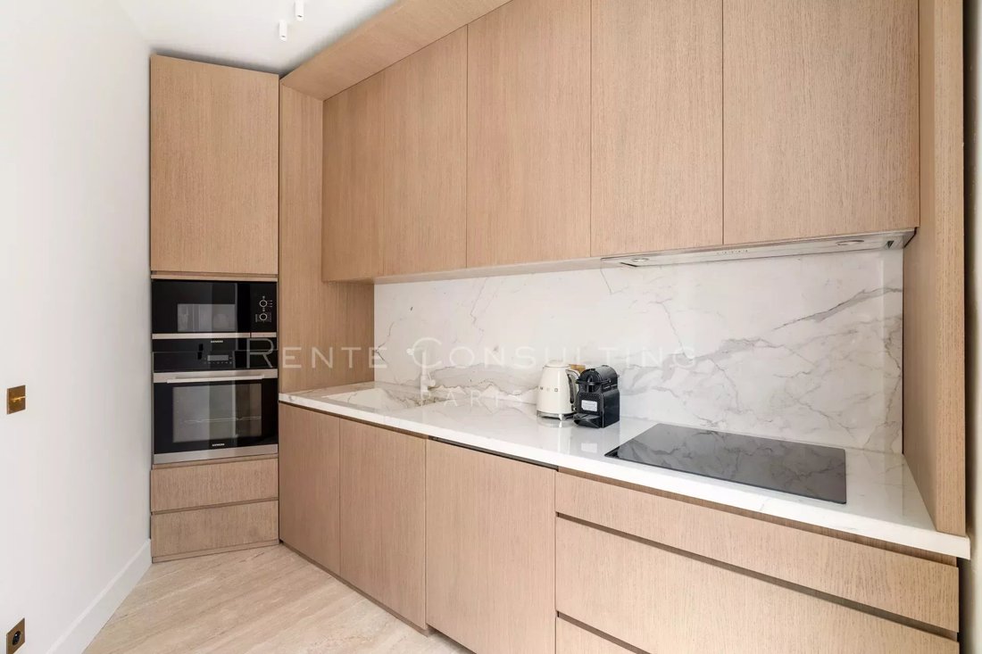 Apartment in Chaillot, Paris 16e Arrondissement, Paris 4 - 15965674