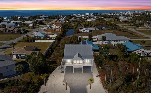 Haus in Port Sankt Joe, Florida, Vereinigte Staaten 1