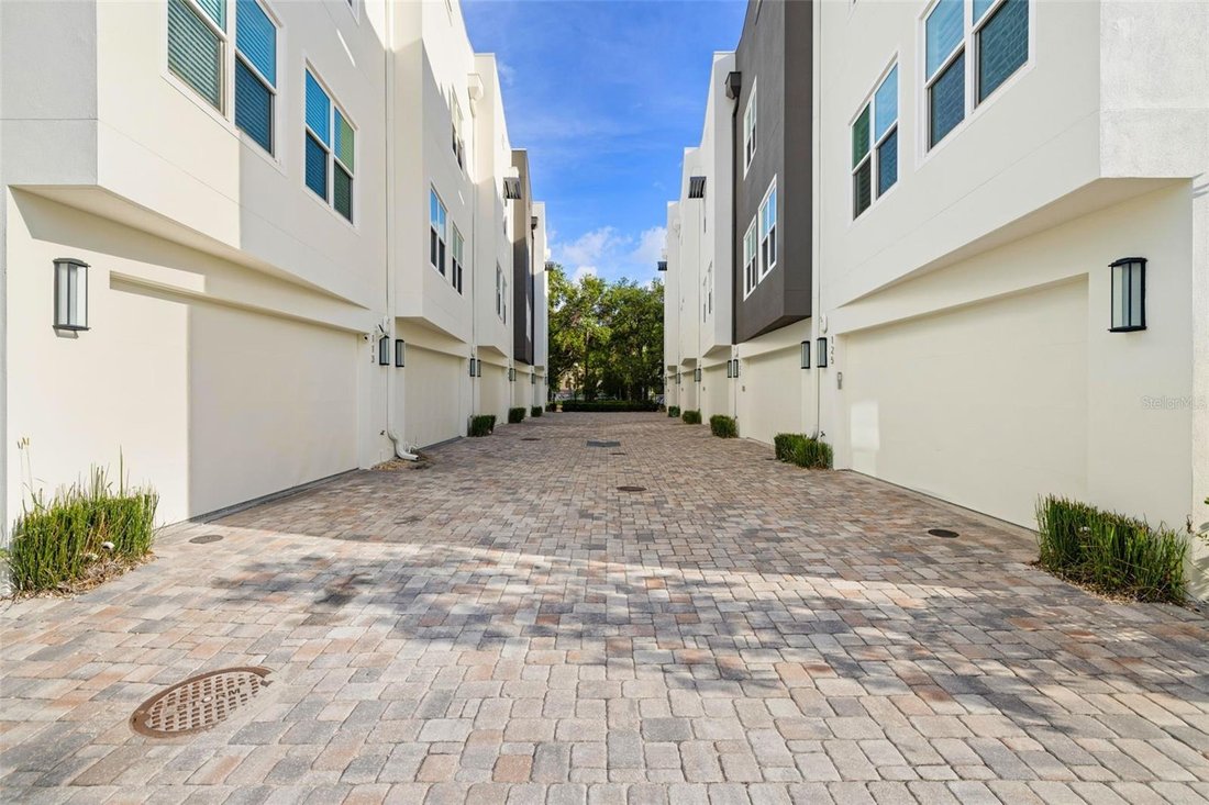 Townhouse in St. Petersburg, Florida, United States 1 - 17181152