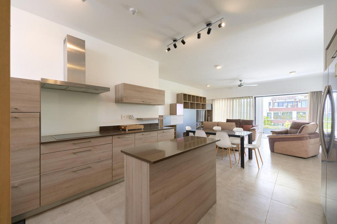 Apartment in Grand Baie, Rivière du Rempart District, Mauritius 2 - 17154975