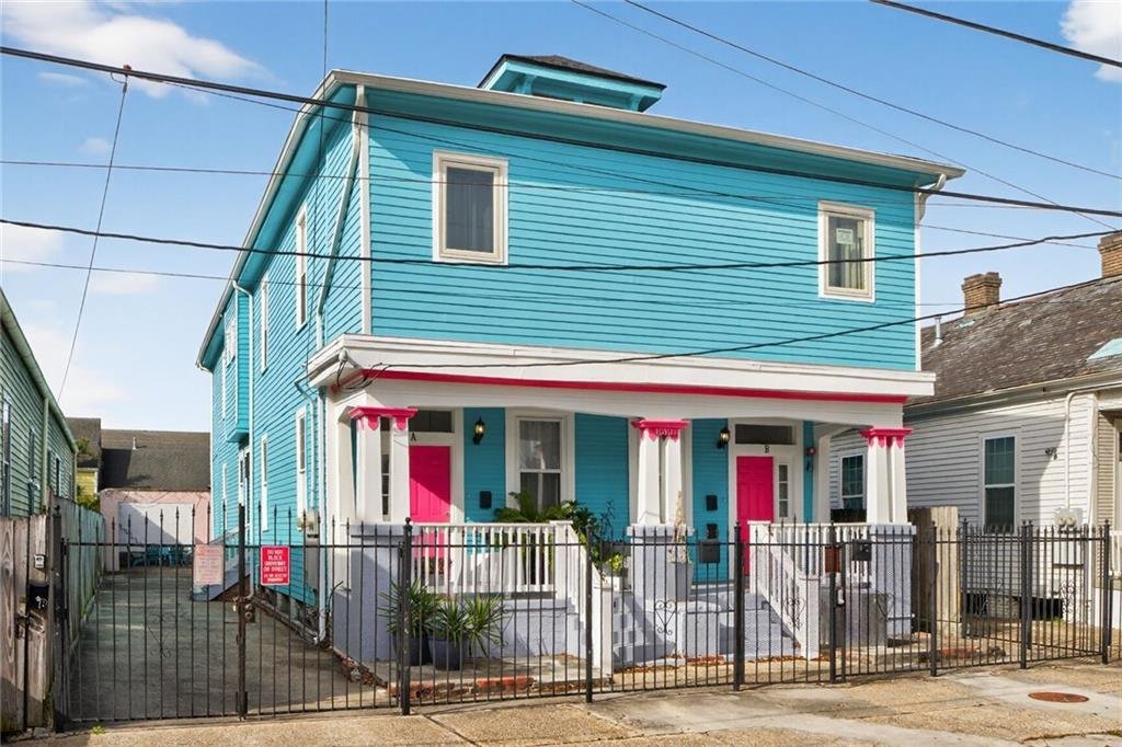 New Orleans, Louisiana, United States 3 - 17171701