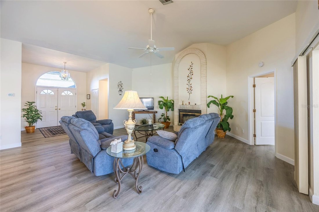 House in Cape Coral, Florida, United States 5 - 17183116