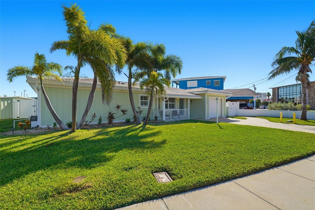 House in Madeira Beach, Florida, United States 4 - 17185447