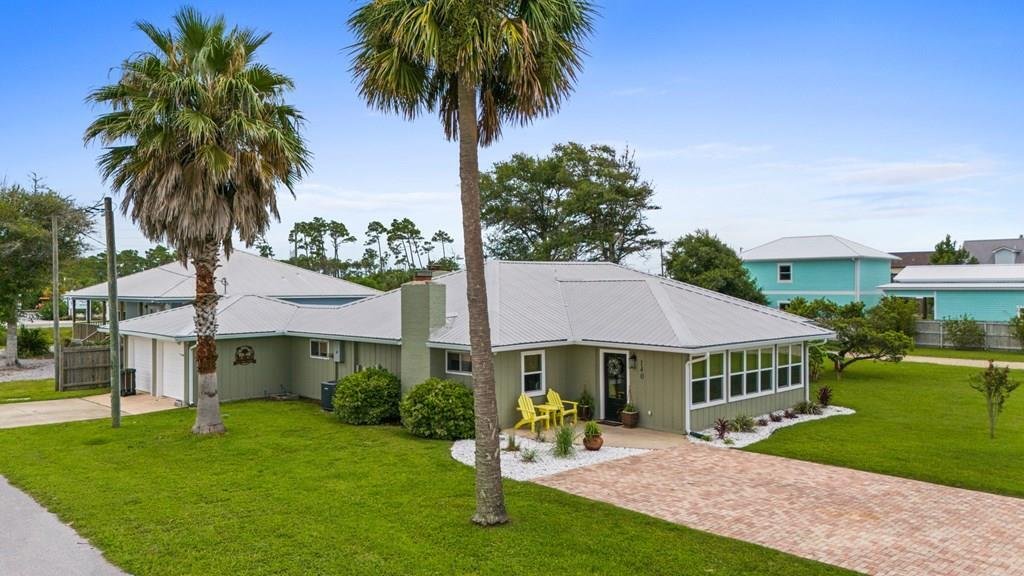 House in Port St. Joe, Florida, United States 1 - 17162311