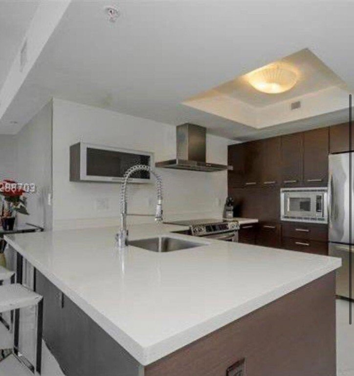 Condo in Sunny Isles Beach, Florida, United States 5 - 17176333