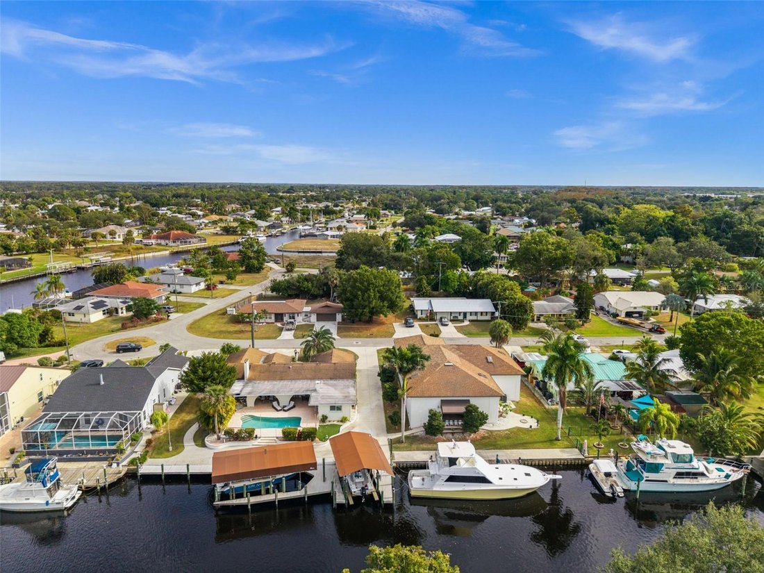 House in Fort Myers, Florida, United States 1 - 17179667