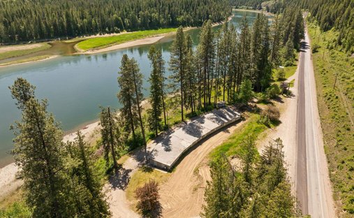 House in Ione, Washington, United States 1