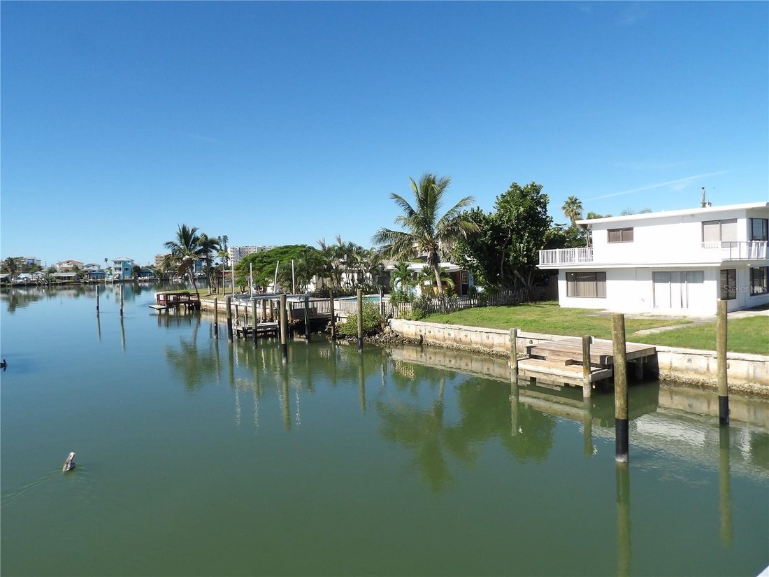 Apartment in Madeira Beach, Florida, United States 3 - 17184298