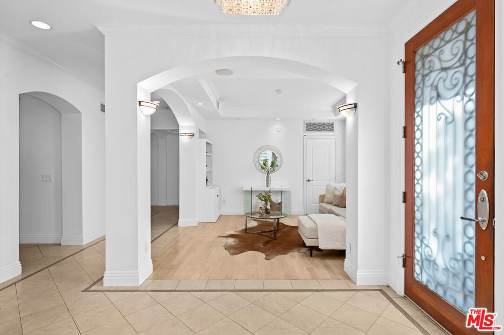 Townhouse in Los Angeles, California, United States 5 - 17170187