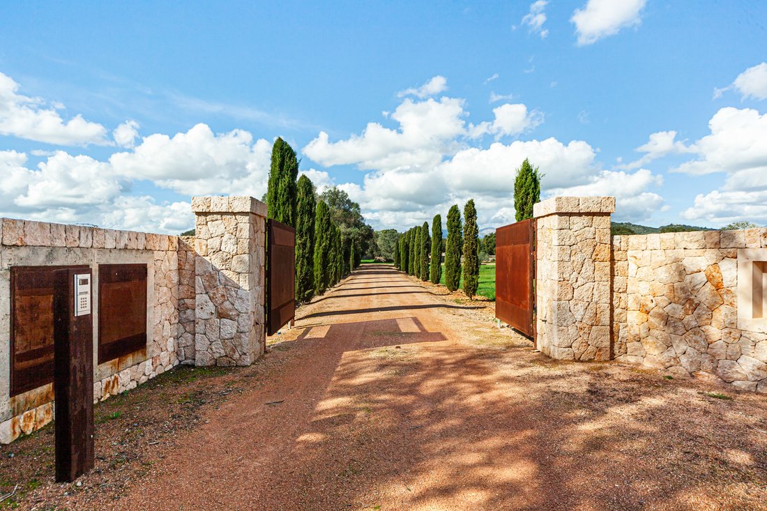 Country House in Inca, Balearic Islands, Spain 2 - 15070274