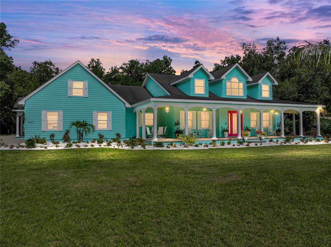 House in Zephyrhills, Florida, United States 1 - 17179660