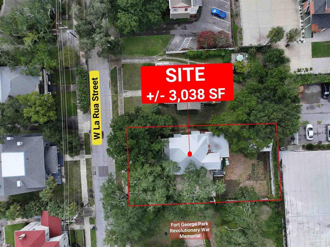 House in Pensacola, Florida, United States 3 - 17161679