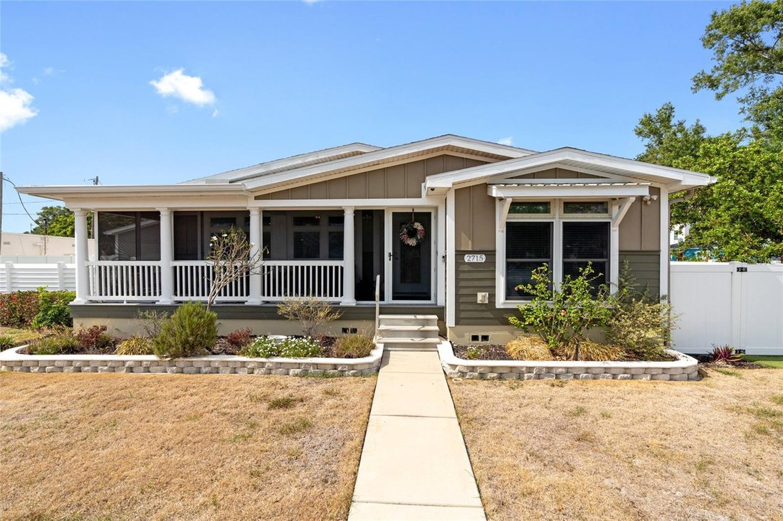 House in St. Petersburg, Florida, United States 1 - 17182634