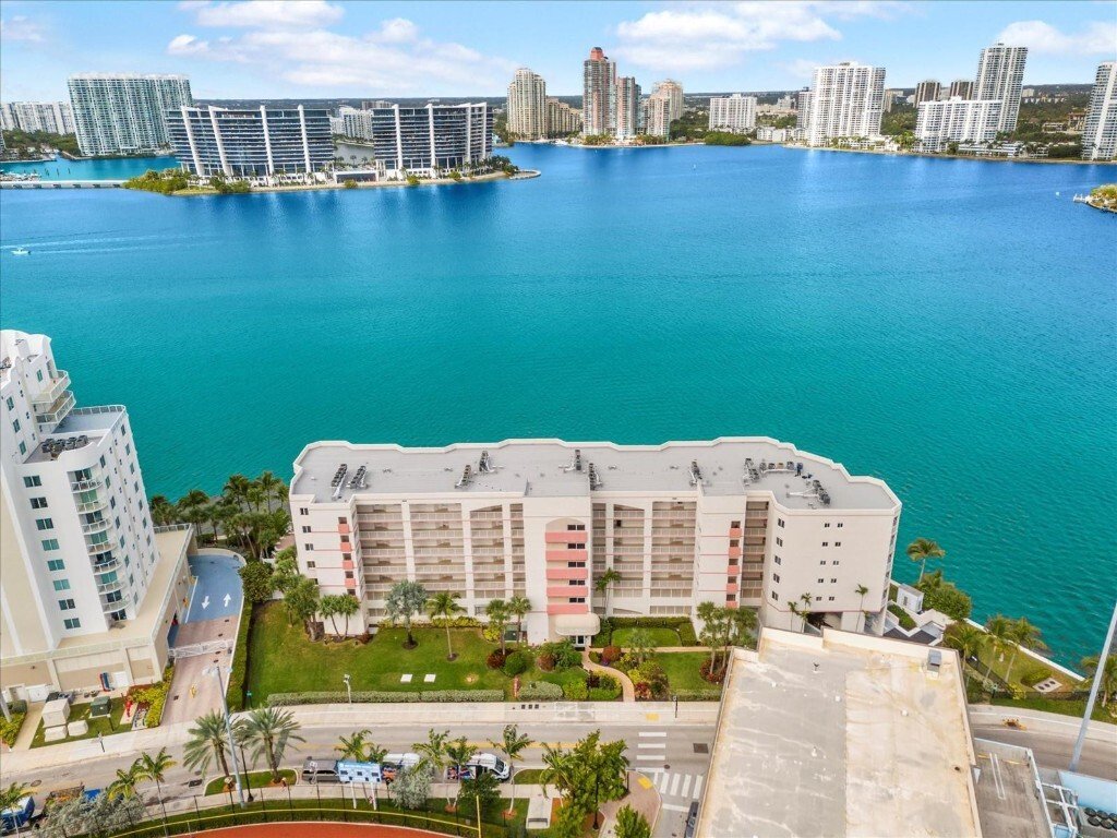 Condo in Sunny Isles Beach, Florida, United States 2 - 17176229