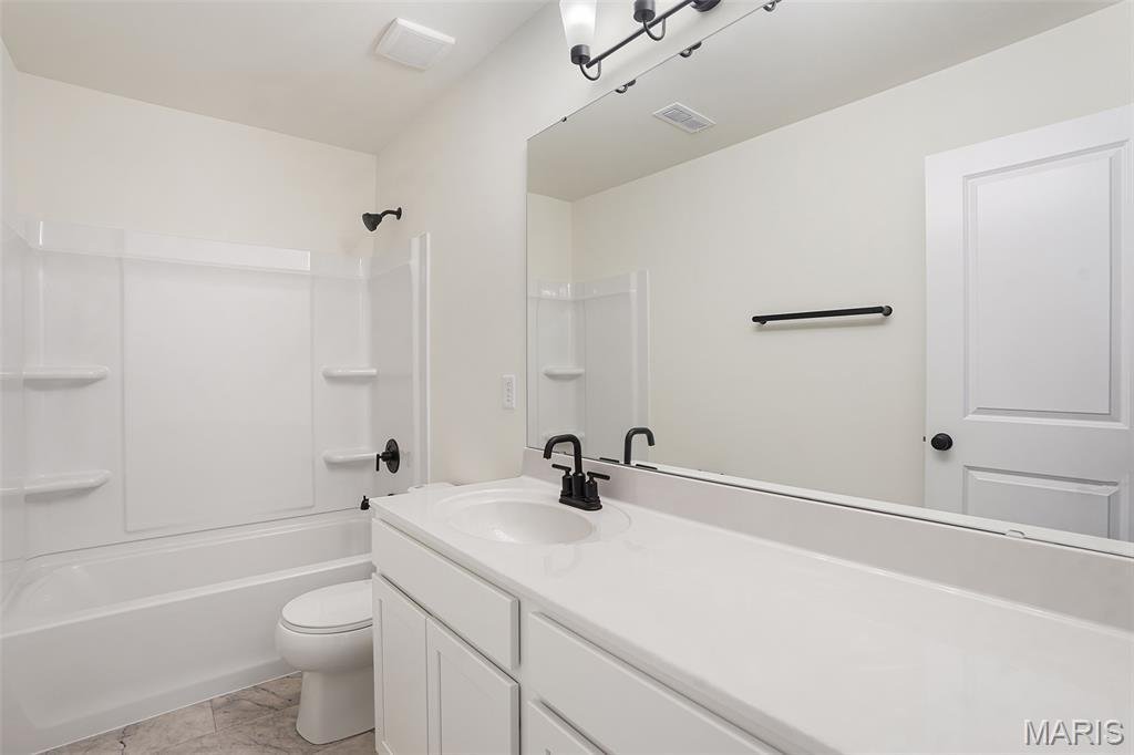 House in Lake Saint Louis, Missouri, United States 5 - 17174422