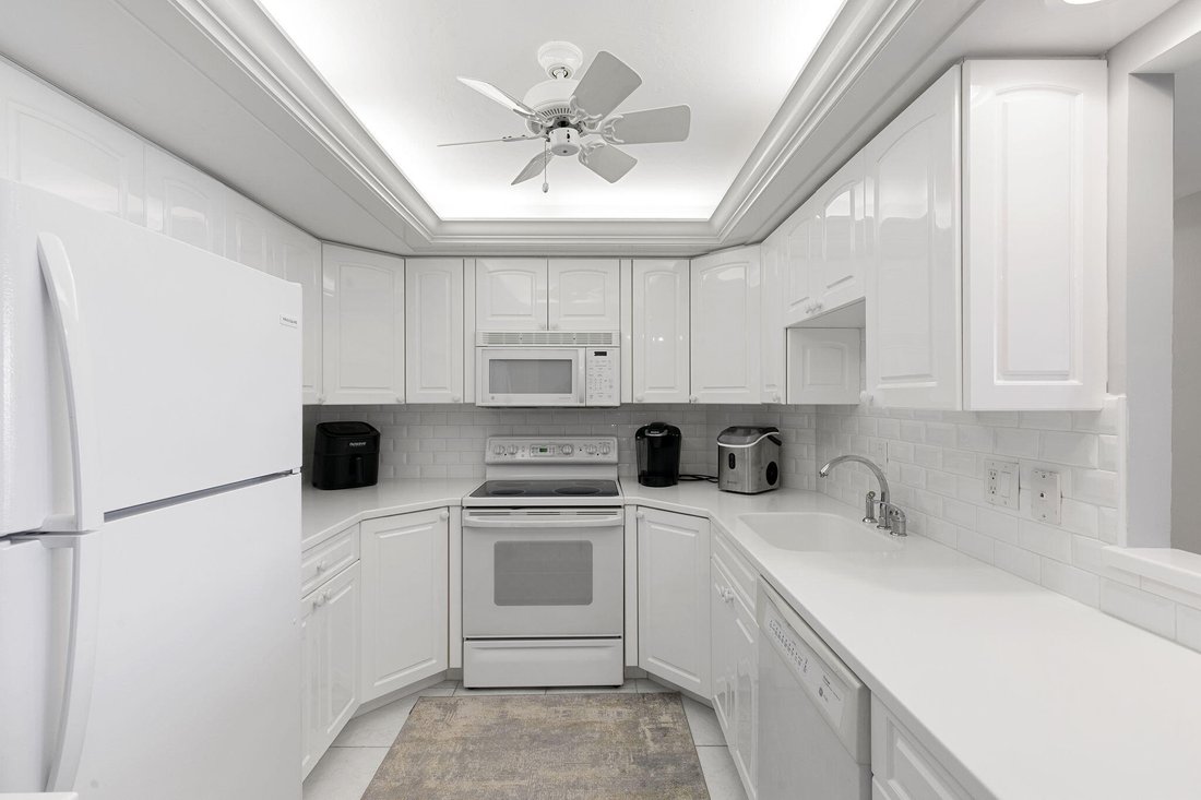 Condo in Marco Island, Florida, United States 4 - 17174715