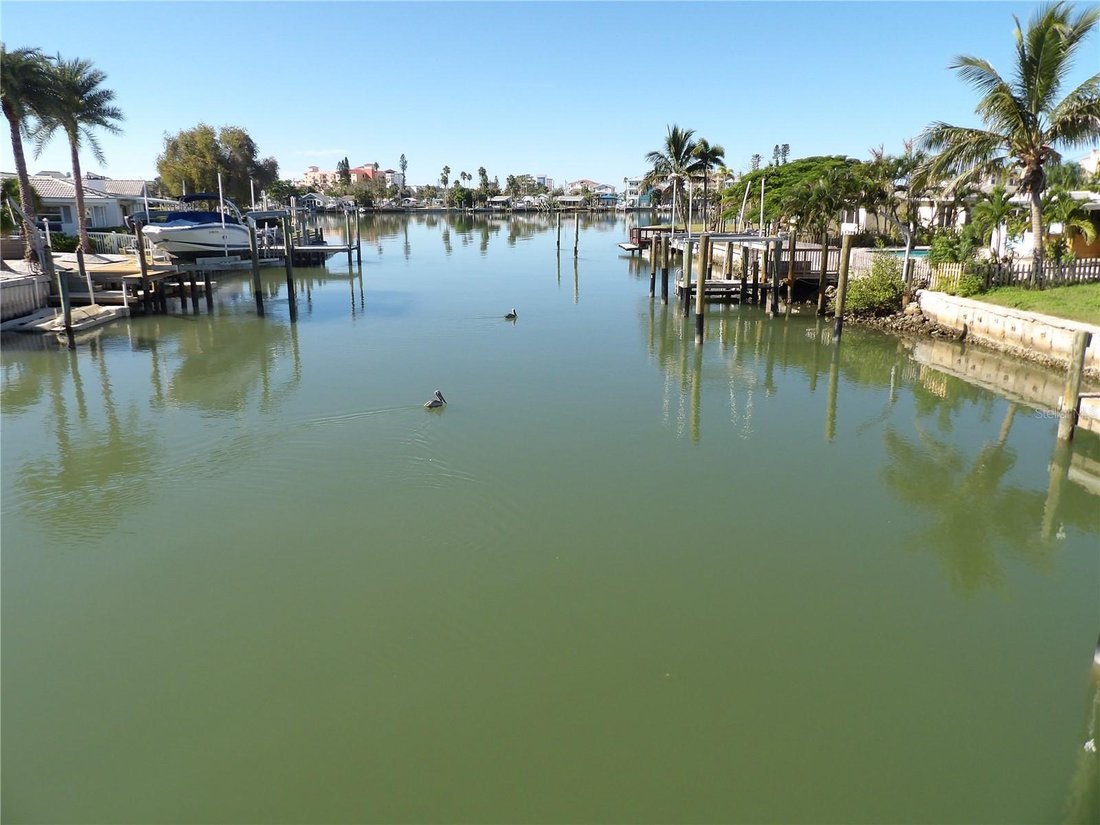 Apartment in Madeira Beach, Florida, United States 2 - 17184298