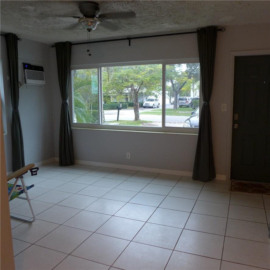 Fort Lauderdale, Florida, United States 4 - 17176314
