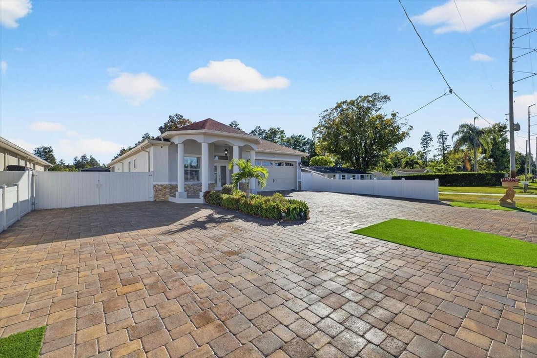 House in Tampa, Florida, United States 5 - 17181881
