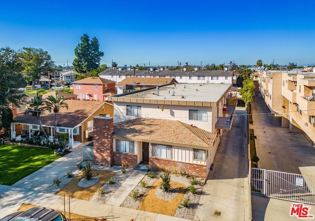 Inglewood, California, United States 2 - 17169340