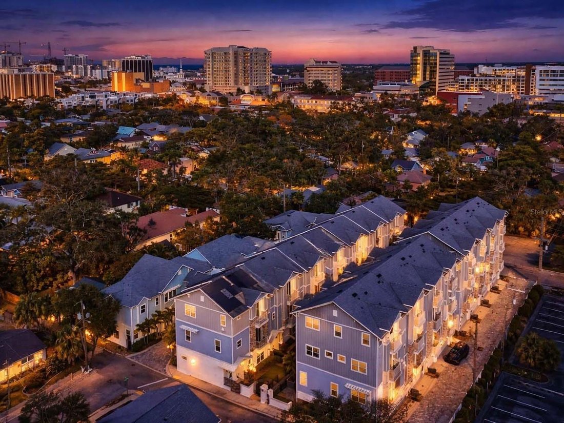 Townhouse in Sarasota, Florida, United States 1 - 17181443