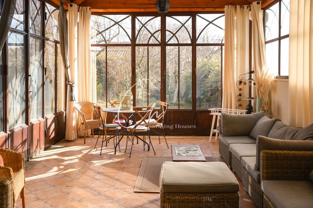 Villa in Maillane, Provence-Alpes-Côte d'Azur, France 4 - 16397460
