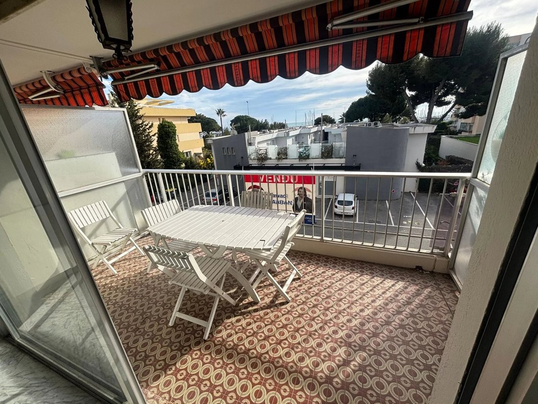 Apartment in Saint-Laurent-du-Var, Provence-Alpes-Côte d'Azur, France 1 - 17155128