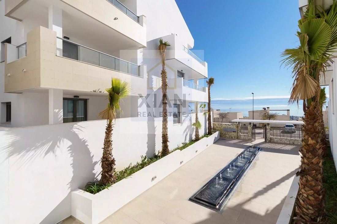 Apartment in Arroyo de la Miel, Benalmadena, Andalusia 2 - 12177173