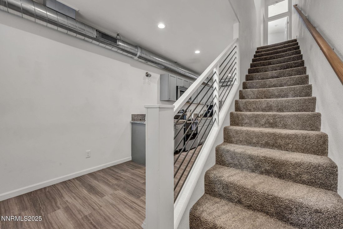 Apartment in Reno, Nevada, United States 5 - 17161980