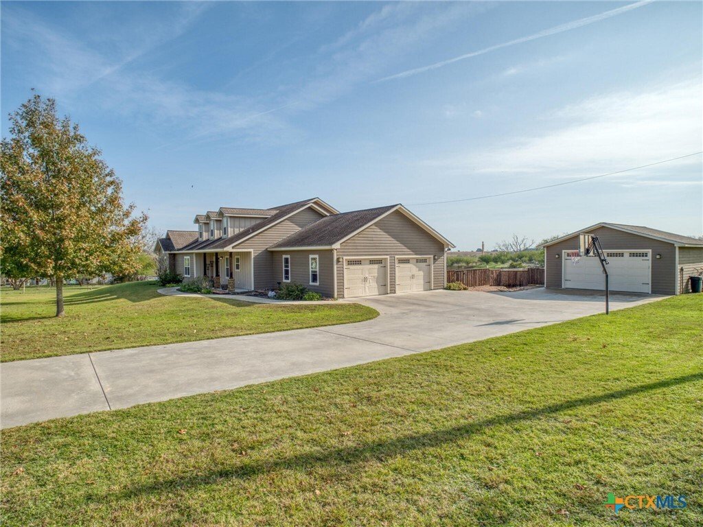 House in Shiner, Texas, United States 3 - 17170799