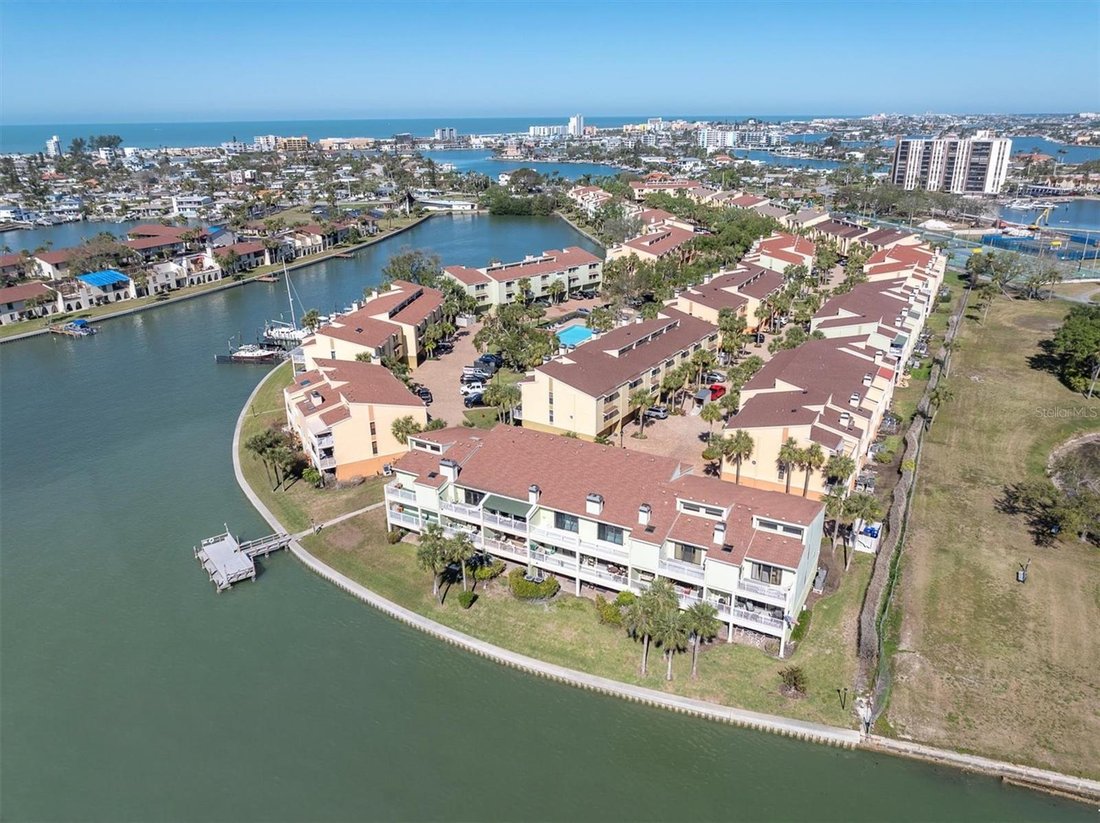Townhouse in St. Pete Beach, Florida, United States 4 - 17181917