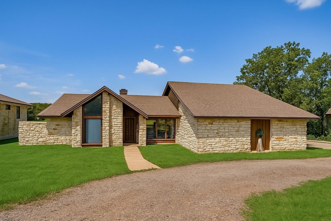 House in The Hills, Texas, United States 4 - 17188473