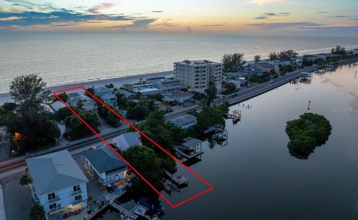 House in Indian Shores, Florida, United States 1