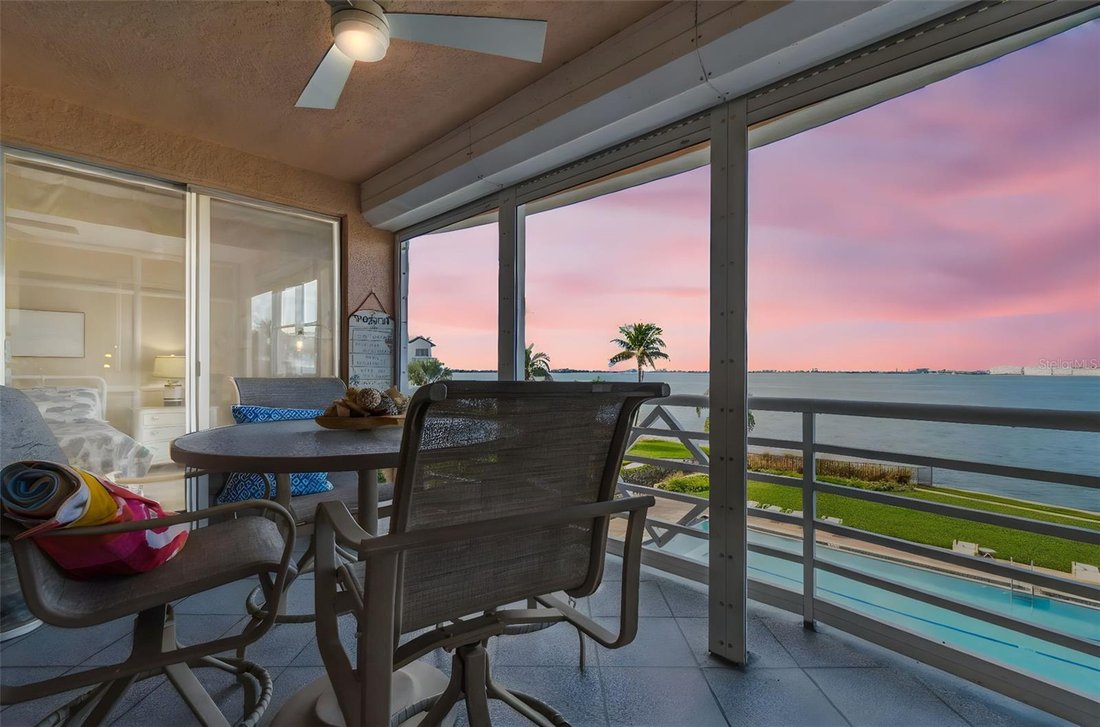 Condo in St. Petersburg, Florida, United States 1 - 17179046