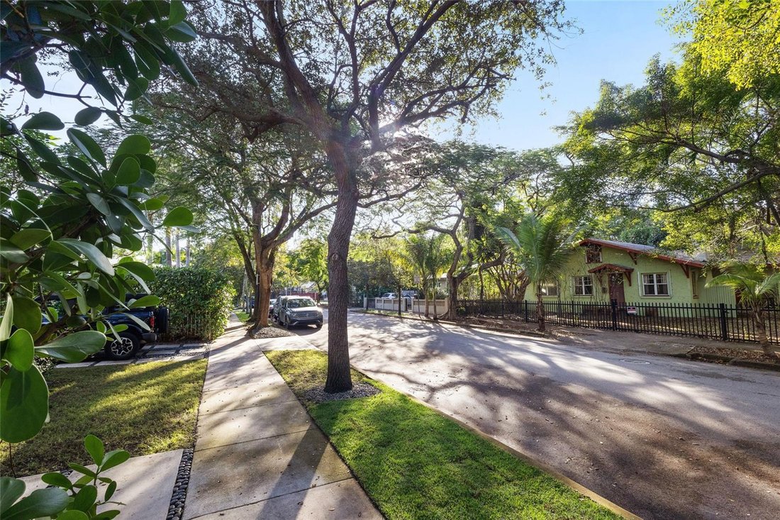 House in Miami, Florida, United States 1 - 17186097