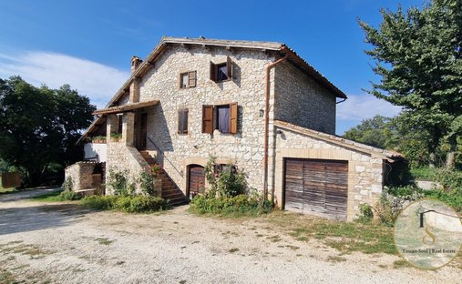 Casa di campagna a Massa Martana, Umbria, Italia 1