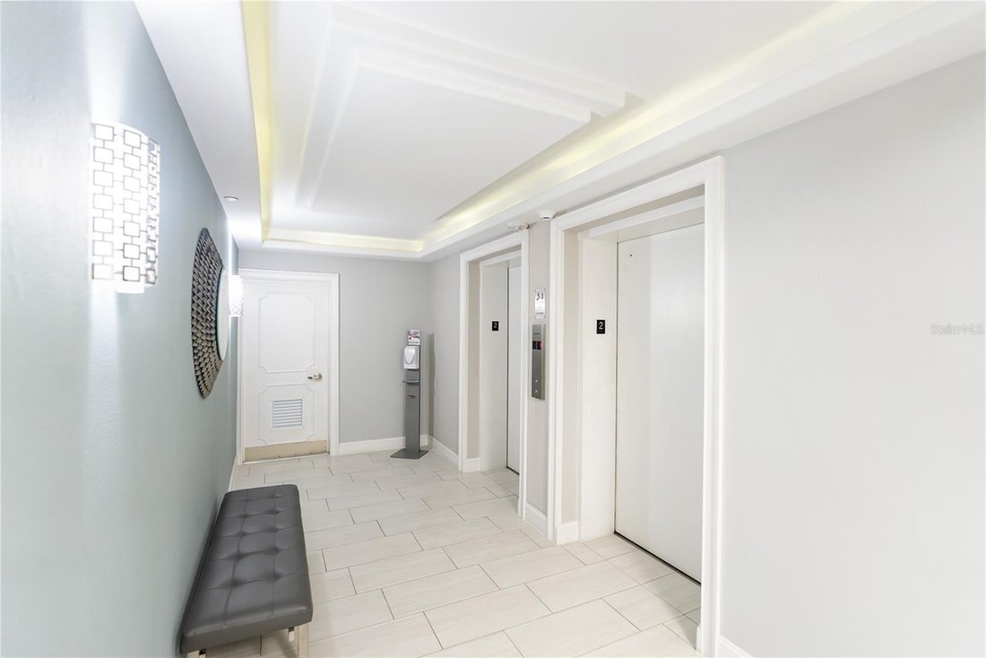 Condo in Sarasota, Florida, United States 5 - 17182712