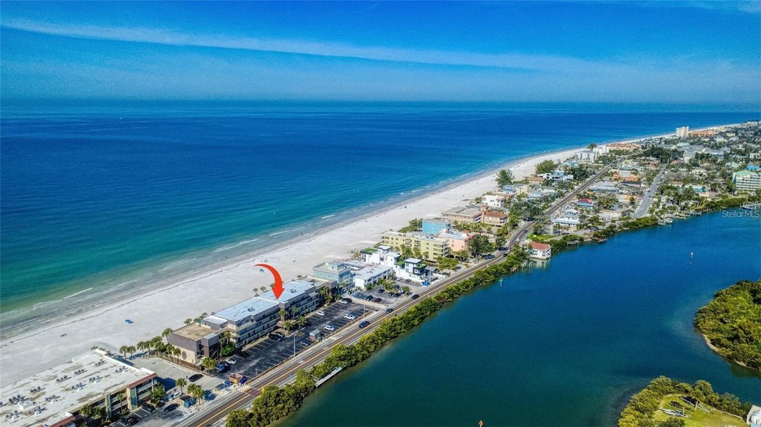 Condo in Indian Shores, Florida, United States 1 - 17179270