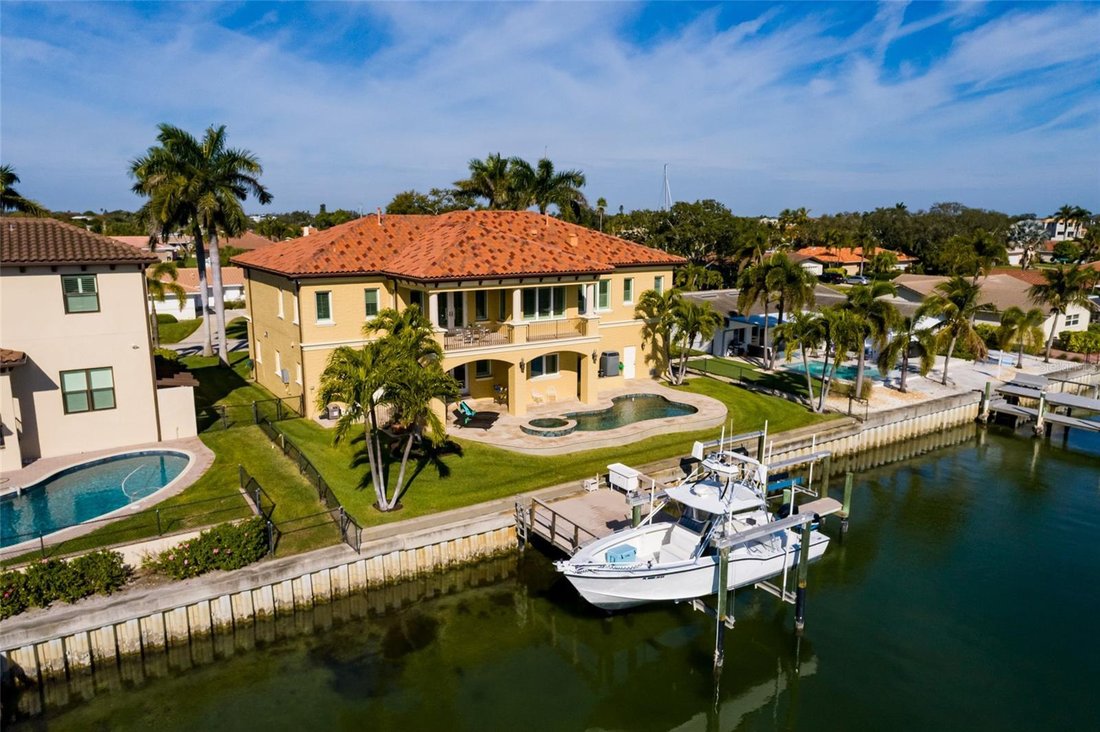 House in St. Petersburg, Florida, United States 3 - 17182341