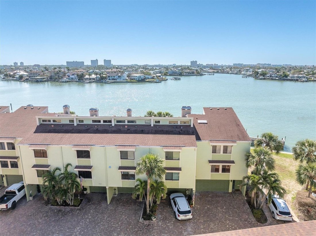 Townhouse in St. Pete Beach, Florida, United States 2 - 17181917