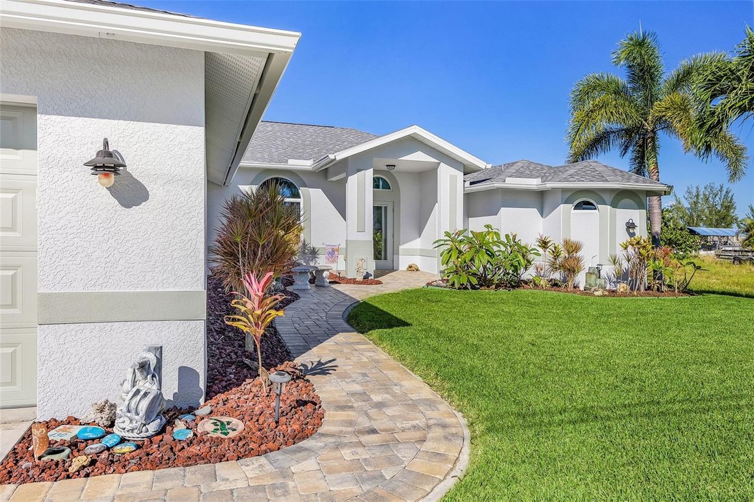House in Cape Coral, Florida, United States 4 - 17186427