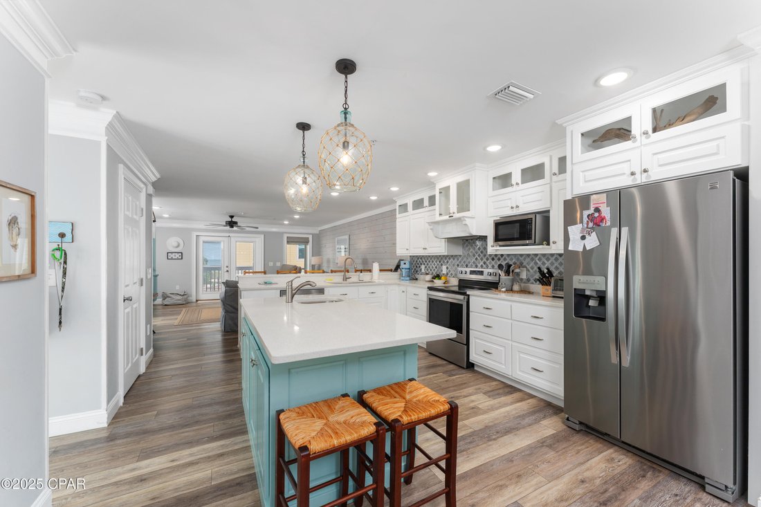 House in Port St. Joe, Florida, United States 2 - 17161049